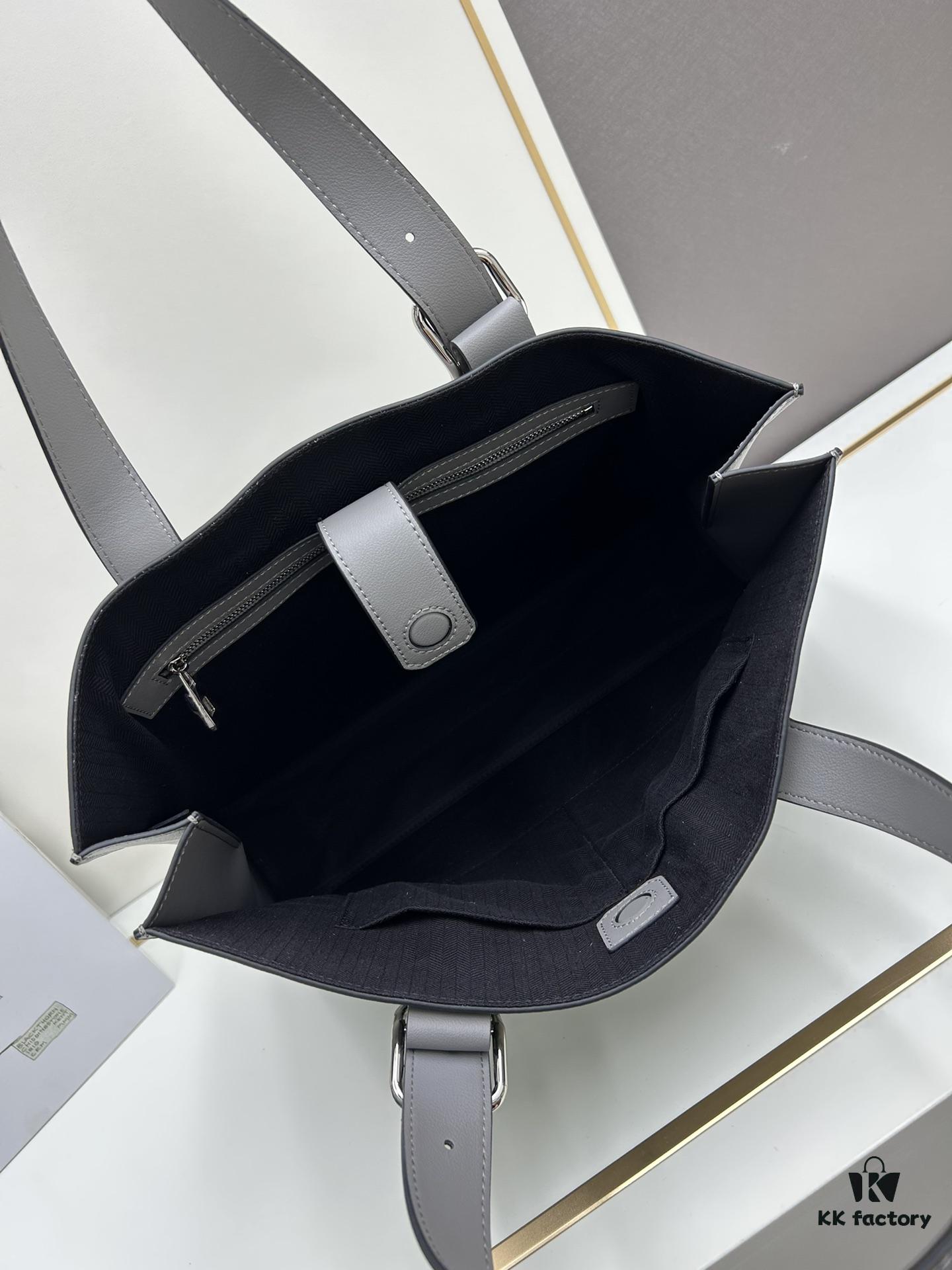 Leather and Fabric Loewe Buckle Tote Bag