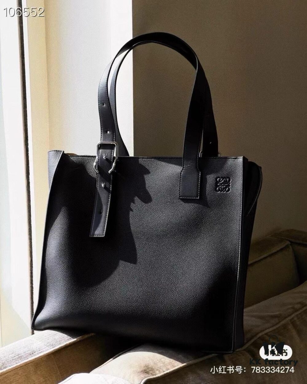6930d8786e68136f4d9b1760 Loewe Buckle Tote Bag, New Zippered Version Men's Tote Bag Model 3050A