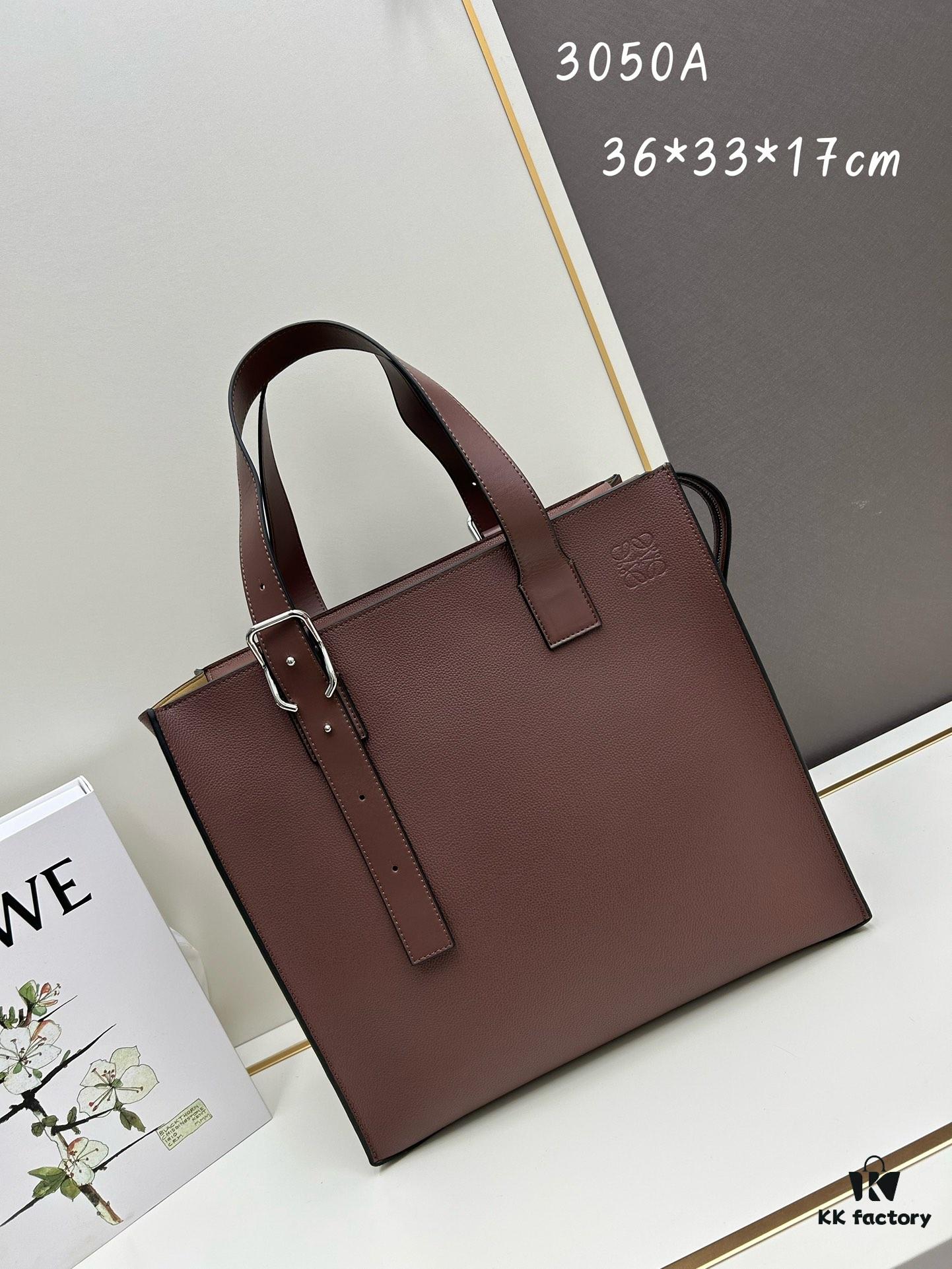 6930d8836e68136f4d9b176e Loewe Buckle Tote Bag, New Zip Version Men's Tote Model 3050A