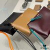 6930d8856e68136f4d9b1774 2024 New Arrival Knot T Shiny Nappa Leather Clutch Bag Model S3045