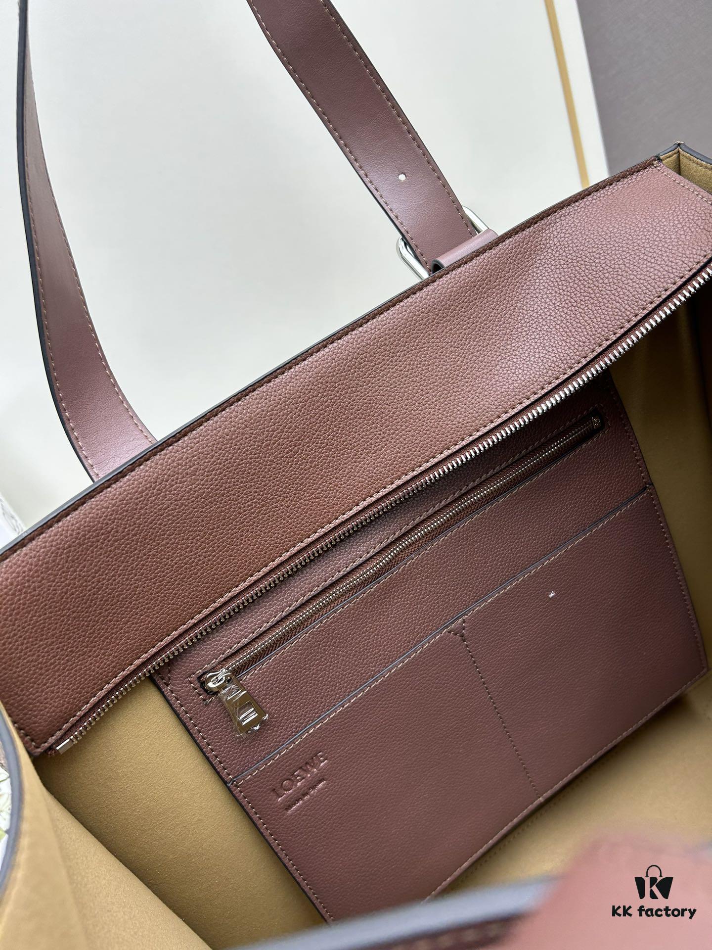 6930d8866e68136f4d9b1775 Loewe Buckle Tote Bag, New Zip Version Men's Tote Model 3050A