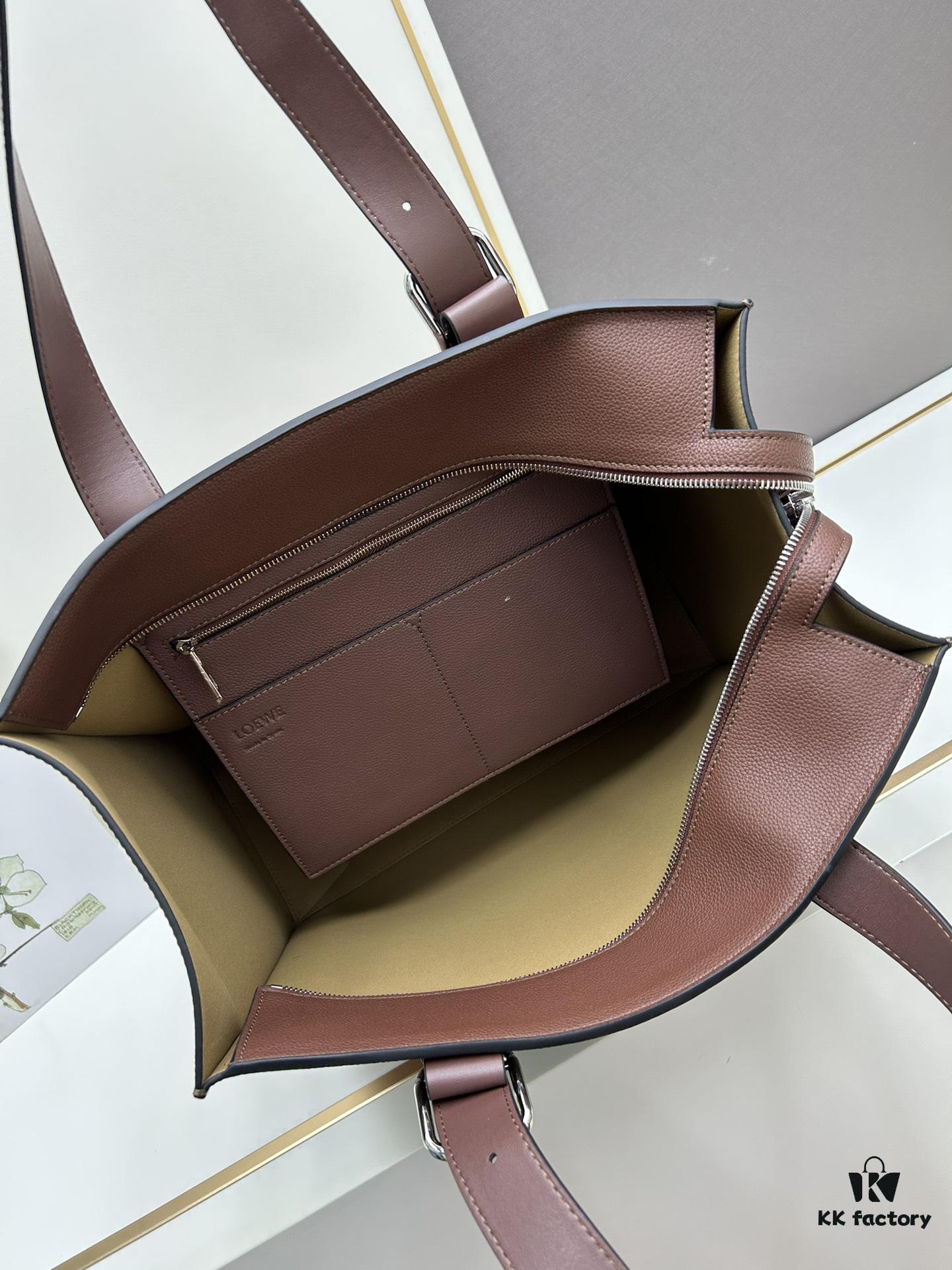 6930d8876e68136f4d9b1777 Loewe Buckle Tote Bag, New Zip Version Men's Tote Model 3050A