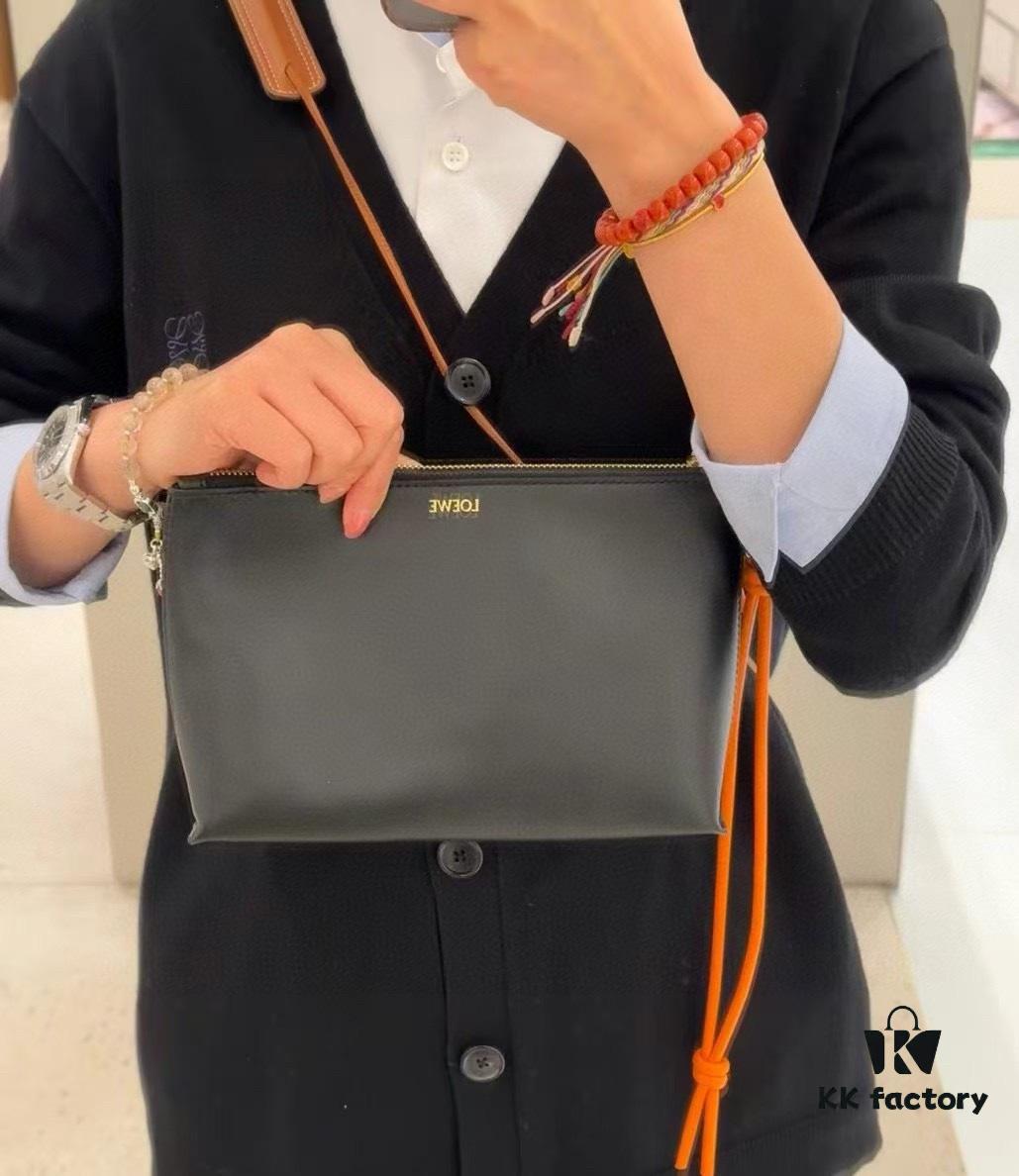 6930d8896e68136f4d9b1779 2024 New Arrival Knot T Shiny Nappa Leather Clutch Bag Model S3045