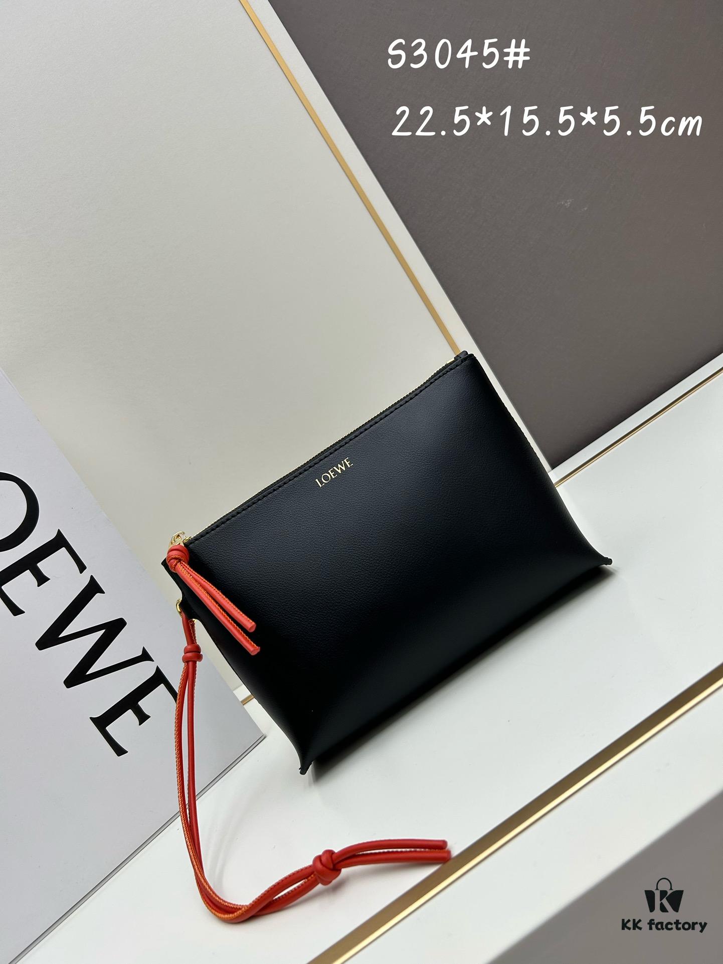 6930d88b6e68136f4d9b177c 2024 New Arrival Knot T Shiny Nappa Leather Clutch Bag Model S3045
