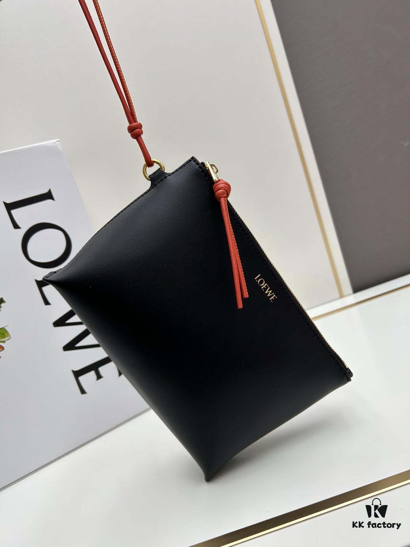 6930d88d6e68136f4d9b1780 2024 New Arrival Knot T Shiny Nappa Calf Leather Clutch Bag Model S3045