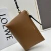 2024 New Arrival Clutch Bag Model S3045 Shiny Nappa Calf Leather Knot T Clutch with Contrast Bow Zipper Pull and Wrist Strap