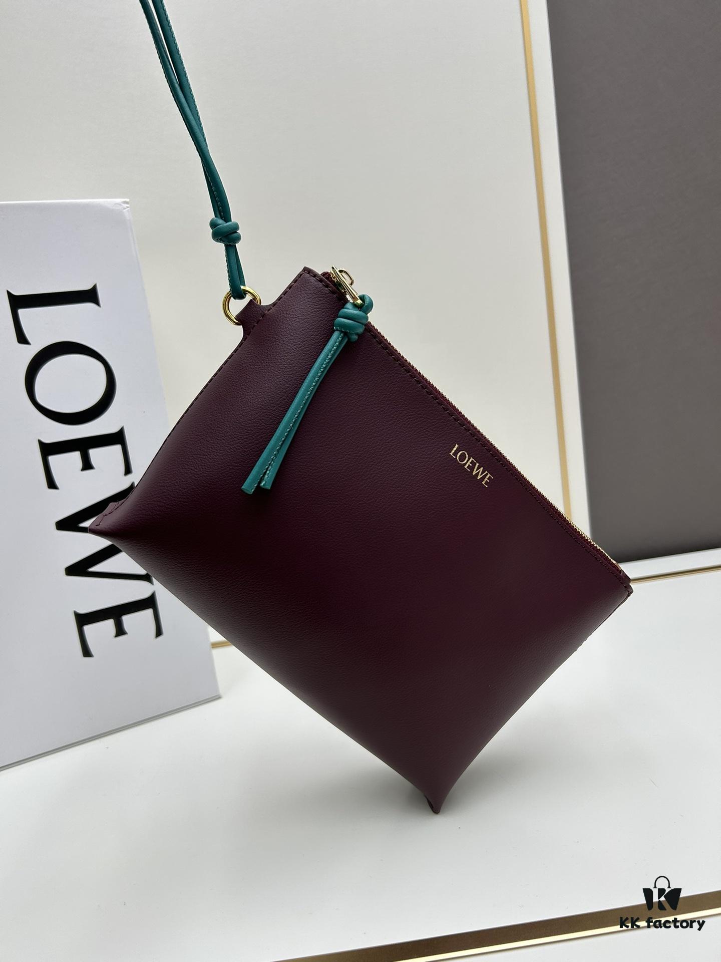 6930d8976e68136f4d9b178d 2024 New Arrival Knot T Shiny Nappa Calfskin Clutch - Model S3045