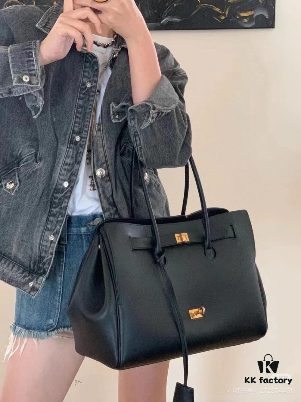 6930d9246e68136f4d9b1840 Vlog 🛍️ Details | Balenciaga Bel Air, Simple and Stylish