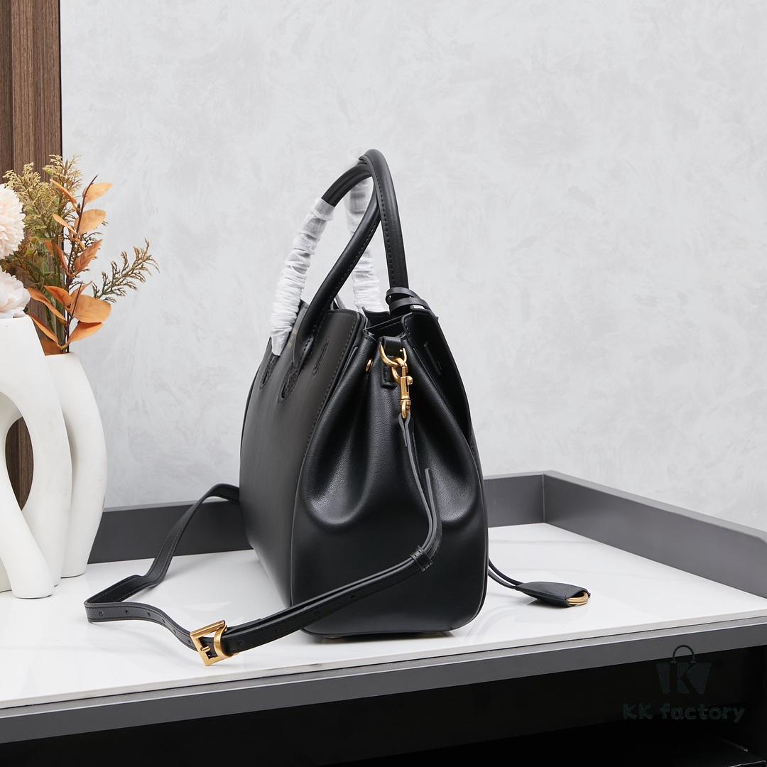 6930d9336e68136f4d9b1854 Vlog 🛍️ Details | Balenciaga Bel Air Minimalist and Stylish