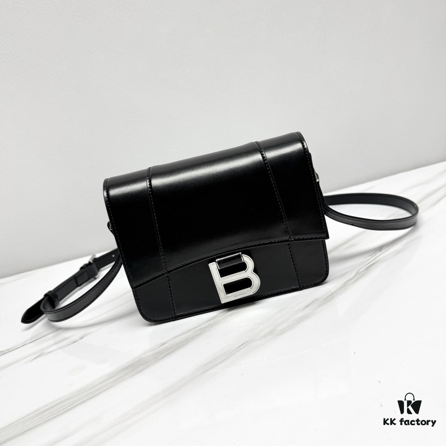 6930d9406e68136f4d9b1864 Balenciaga 2025SS Chiny Box Crossbody Bag, Small Size