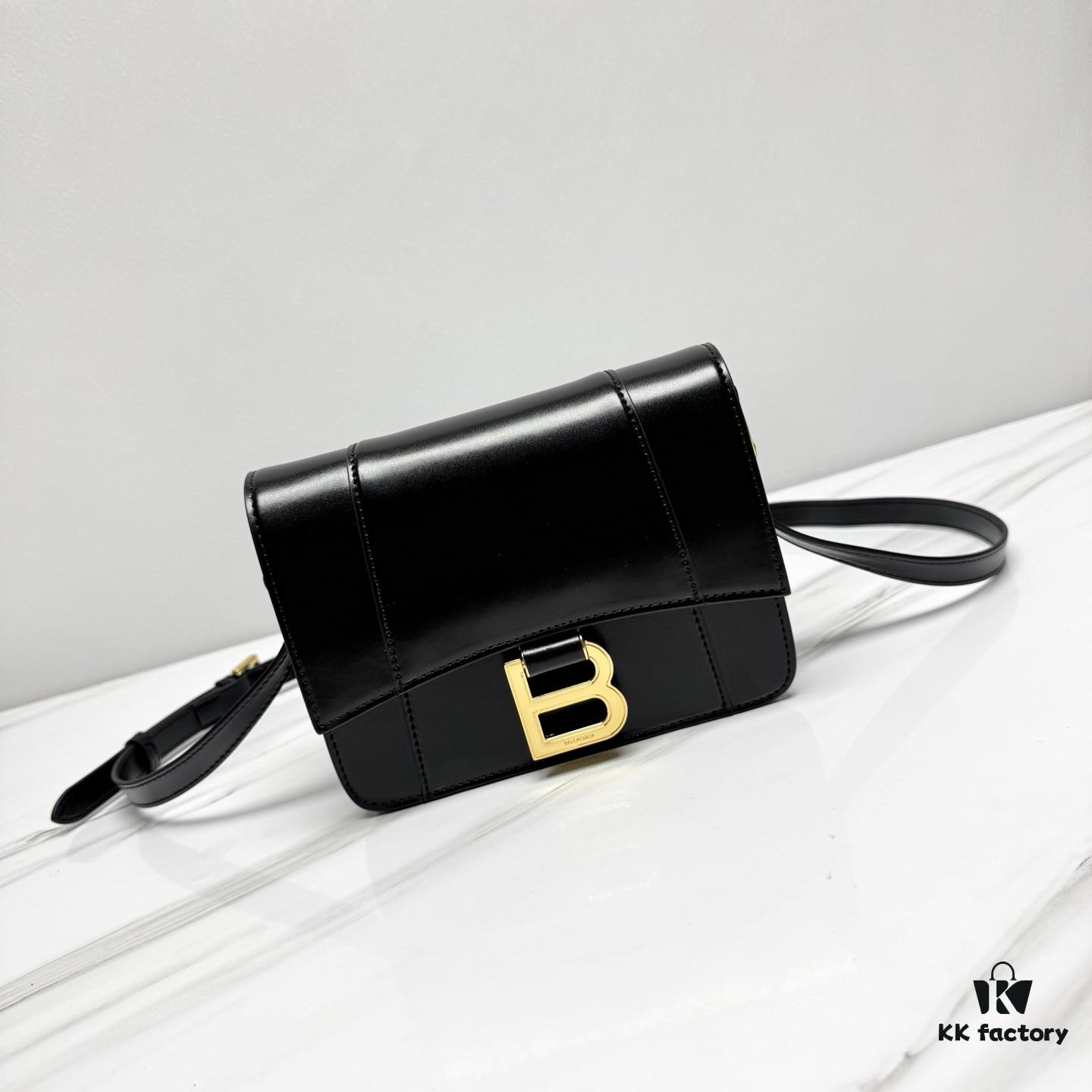 6930d9496e68136f4d9b186e Balenciaga 2025SS Chiny Box Crossbody Bag, Small Size