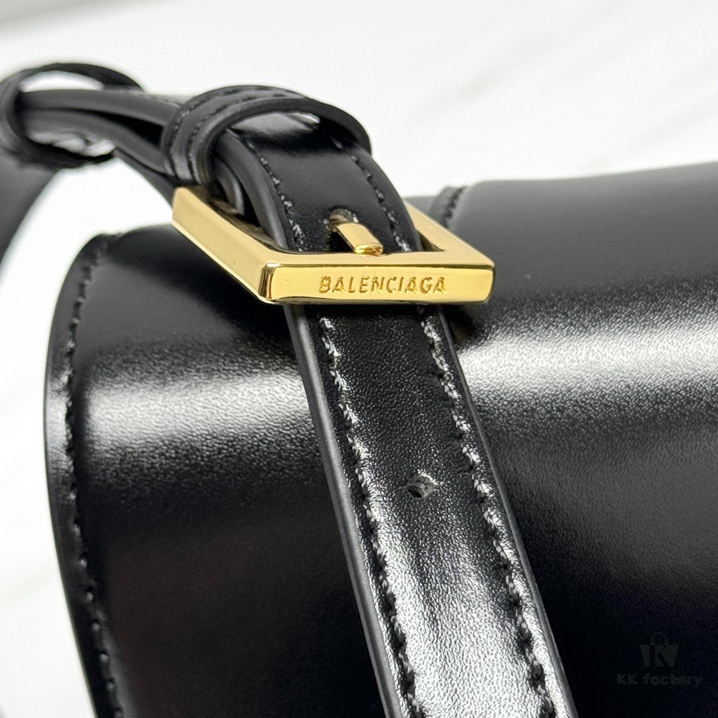 6930d94f6e68136f4d9b1875 Balenciaga 2025SS Chiny Box Crossbody Bag, Small Size