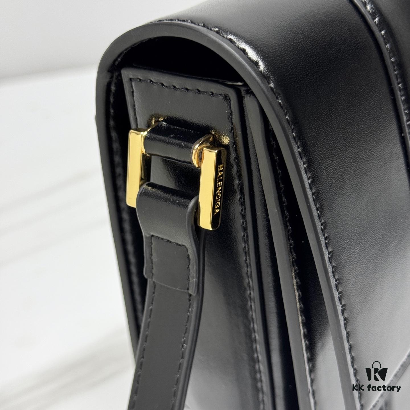 6930d9566e68136f4d9b187c Balenciaga 2025SS Chiny Box Crossbody Bag, Small Size