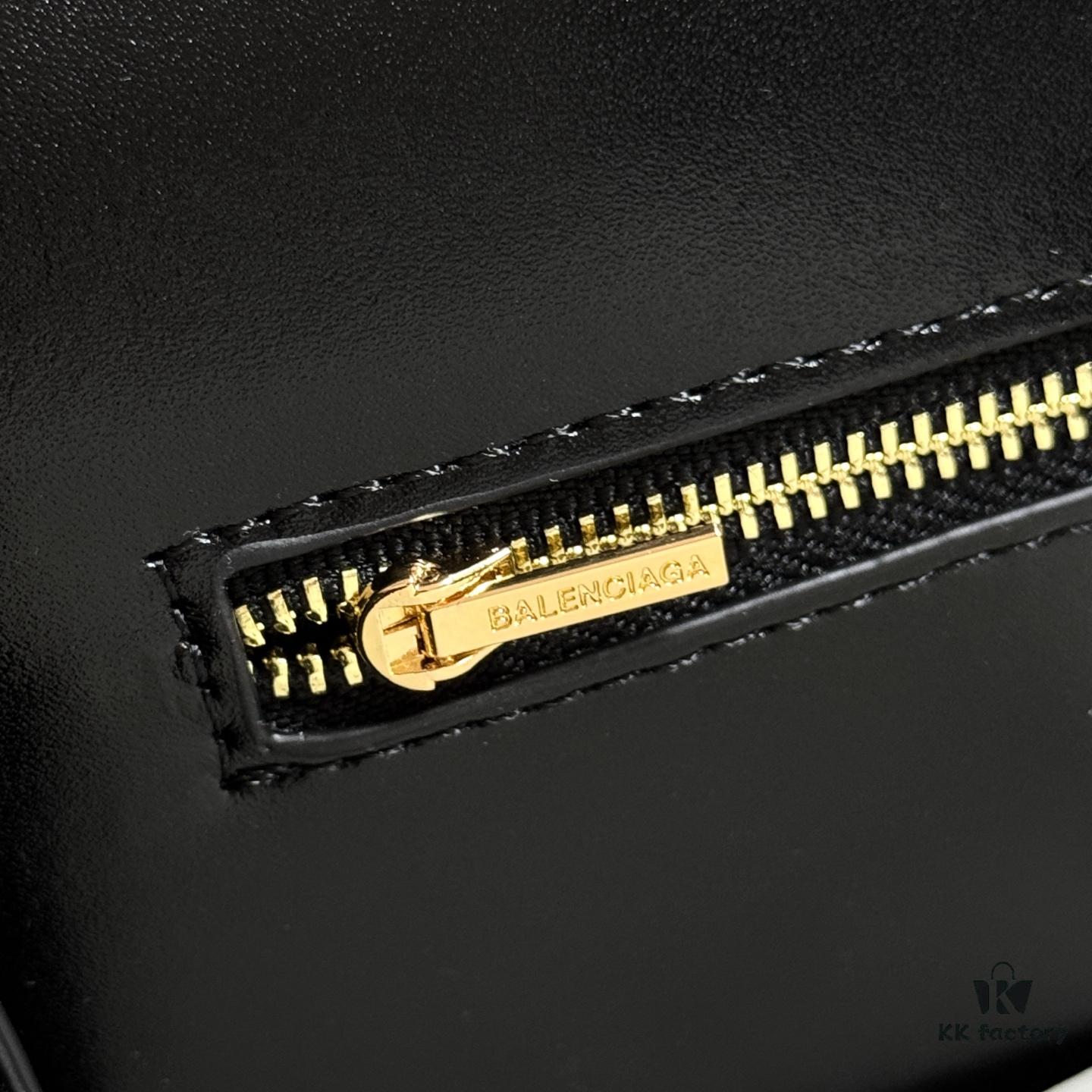 6930d95c6e68136f4d9b1888 Stock Available - Large Size Balenciaga Chiny Box 2025SS Crossbody Bag