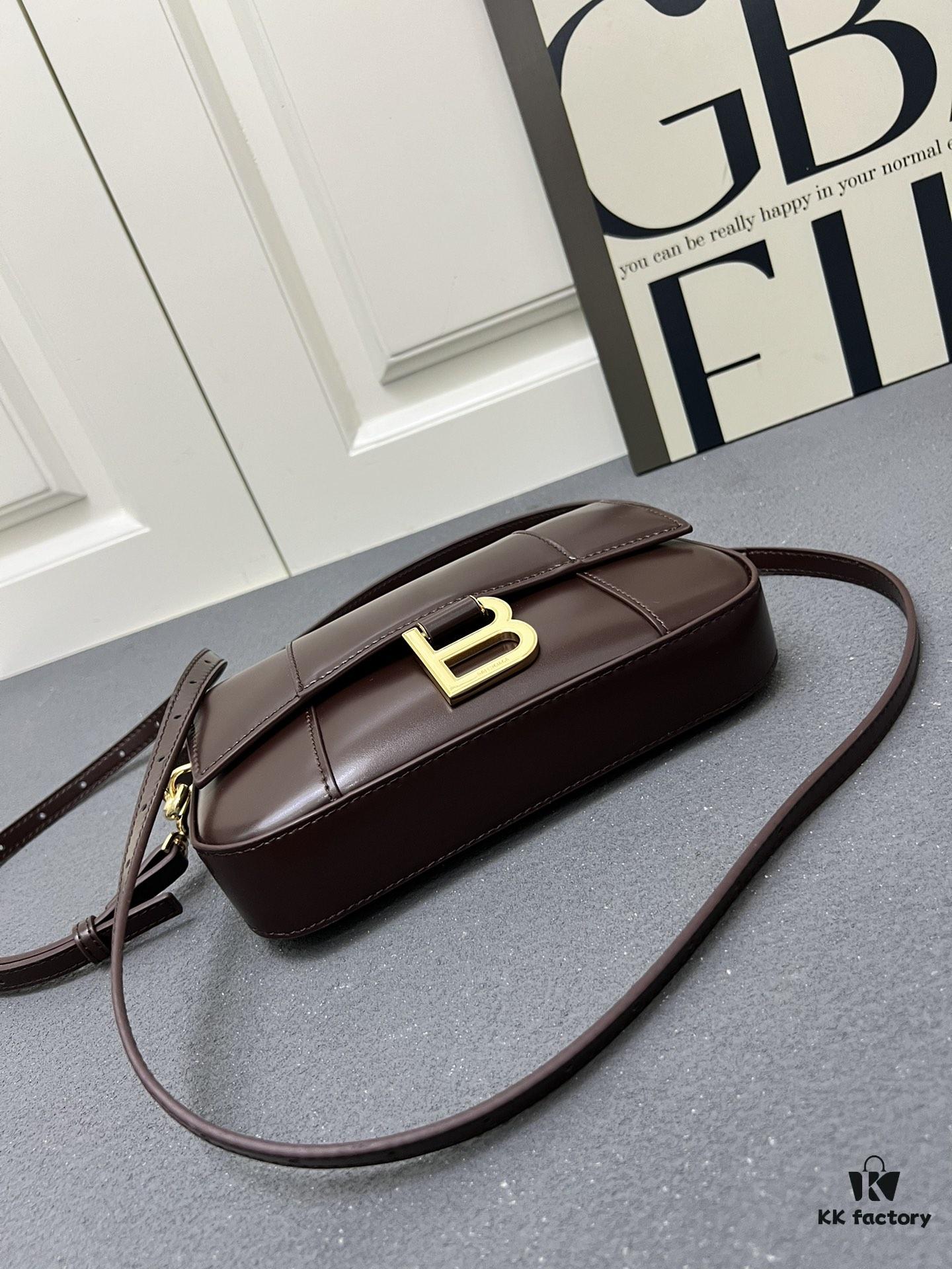 6930d9636e68136f4d9b1891 Genuine Top-Layer Cowhide Leather Bag 🎁 Balenciaga Paris, Size 23x13x4cm, 2025 New Arrival Niche Style Handbag 🛍️ Essential for Early Risers
