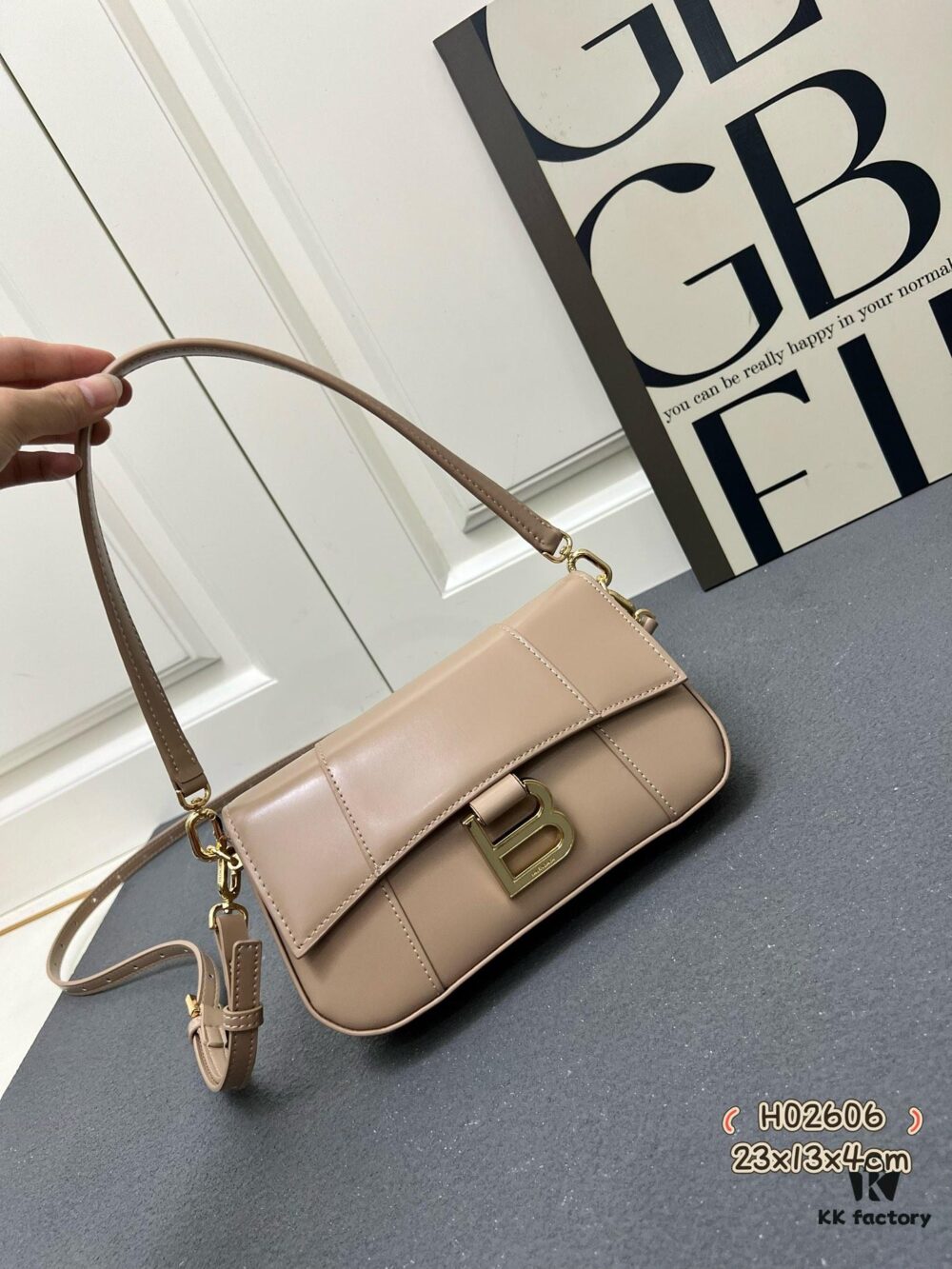6930d9656e68136f4d9b1893 Top Layer Cow Leather Balenciaga Paris, 23x13x4cm, 2025 New Arrival Niche Bag
