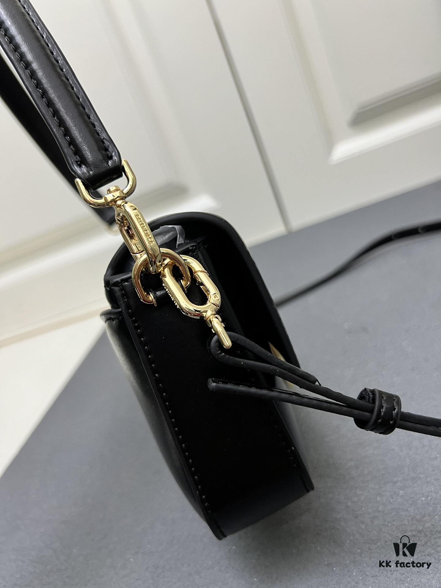 6930d9866e68136f4d9b18bb Top Layer Cowhide Balenciaga Paris, 23x13x4cm, 2025 New Niche Bag