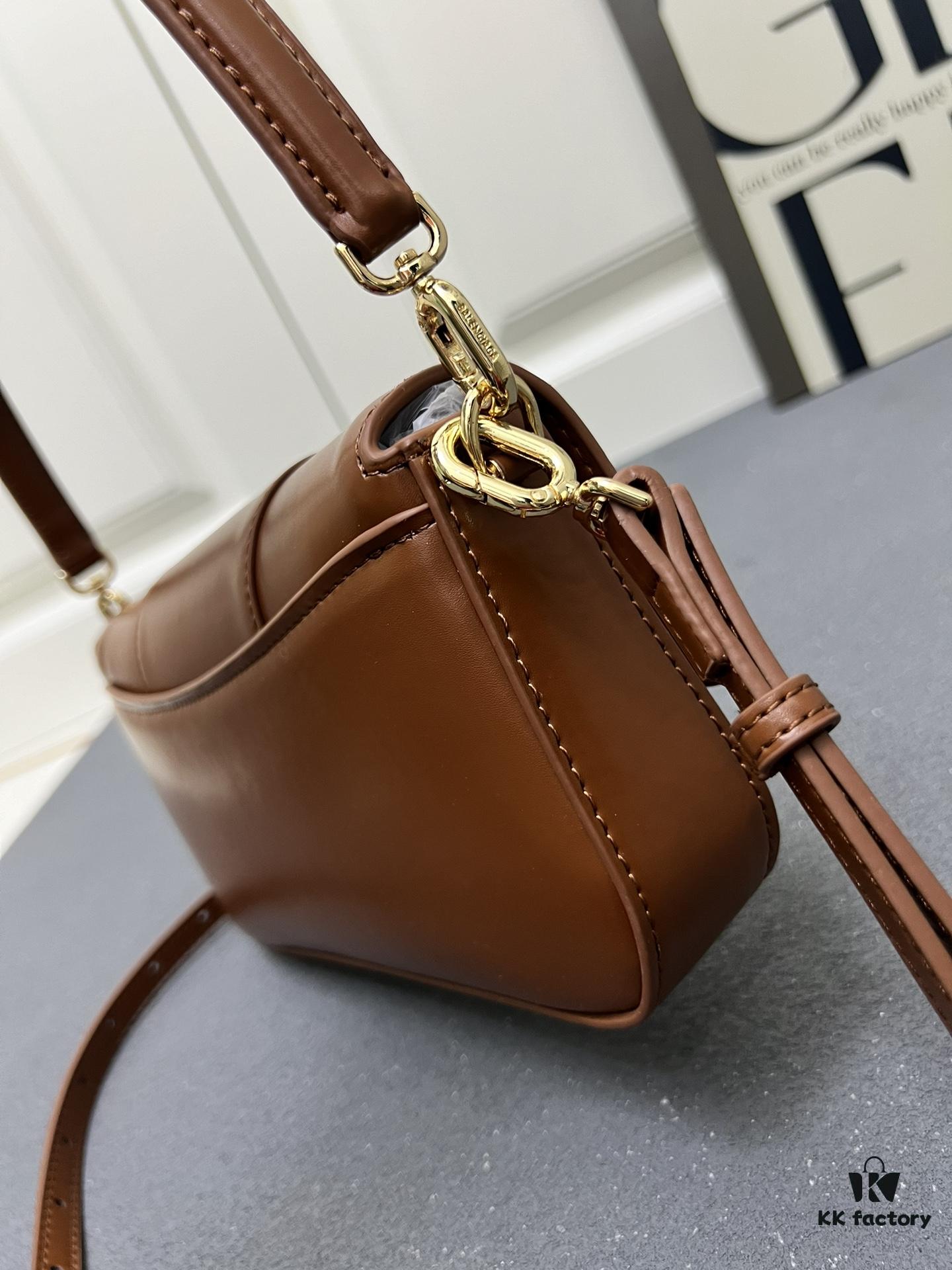 6930d98d6e68136f4d9b18c5 Top Grain Cow Leather Balenciaga Paris, 23x13x4cm, 2025 New Arrival Niche Bag for Early Risers