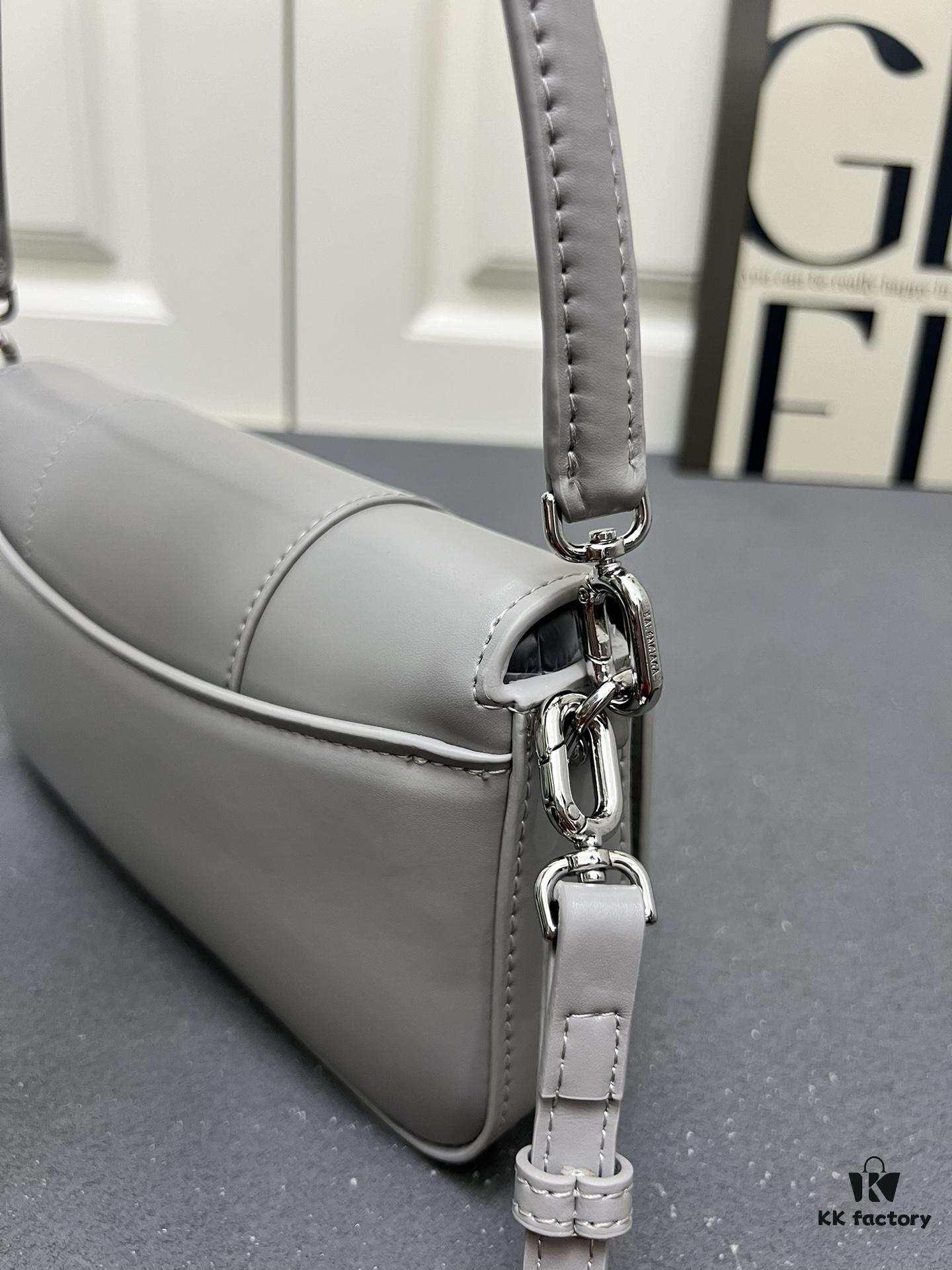 6930d9936e68136f4d9b18ce Top Grain Leather Bag 🎁 Balenciaga Paris, Size 23x13x4cm, 2025 New Arrival Niche Style, Must-Have for Early Risers ||| 🌟 Looking for a highly stylish and unique bag? Check out this 2025 new arrival!