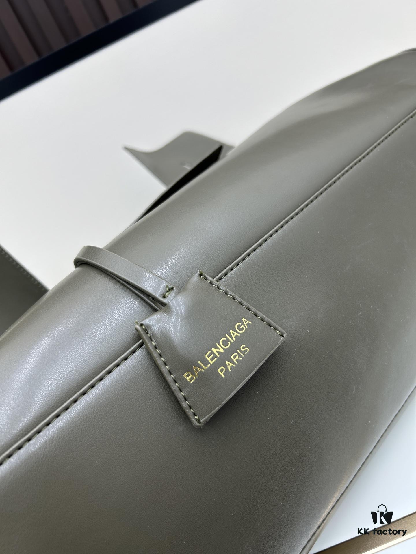 6930d9c26e68136f4d9b1914 Small, Large Balenciaga 2025 Ceiling Belair Carry All Size