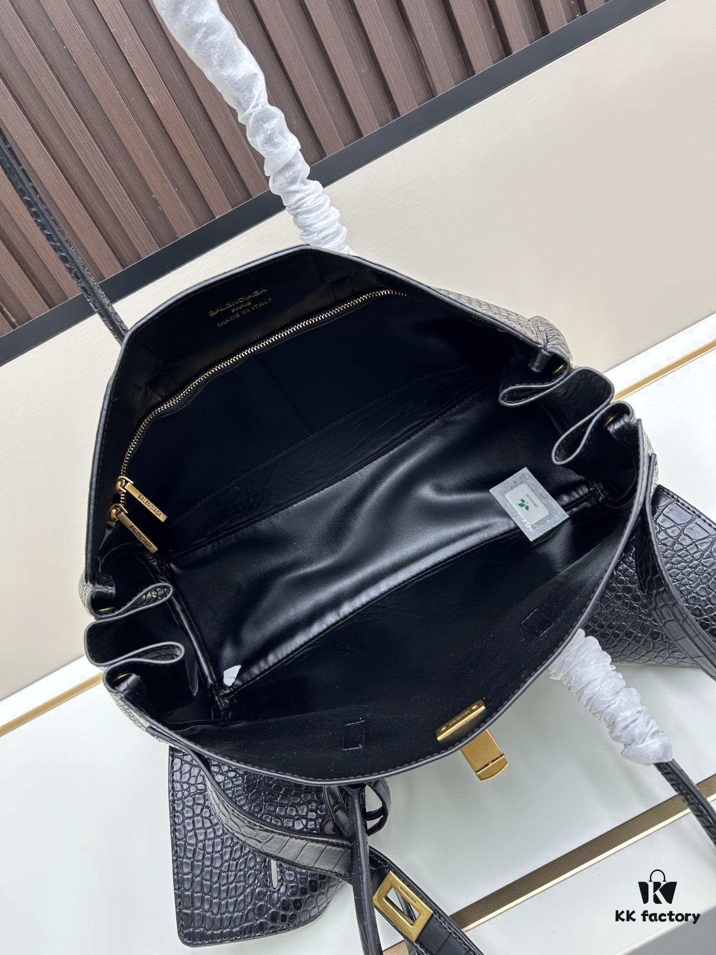 6930d9cd6e68136f4d9b1921 Small, Large Balenciaga 2025 Ceiling Belair Size Options