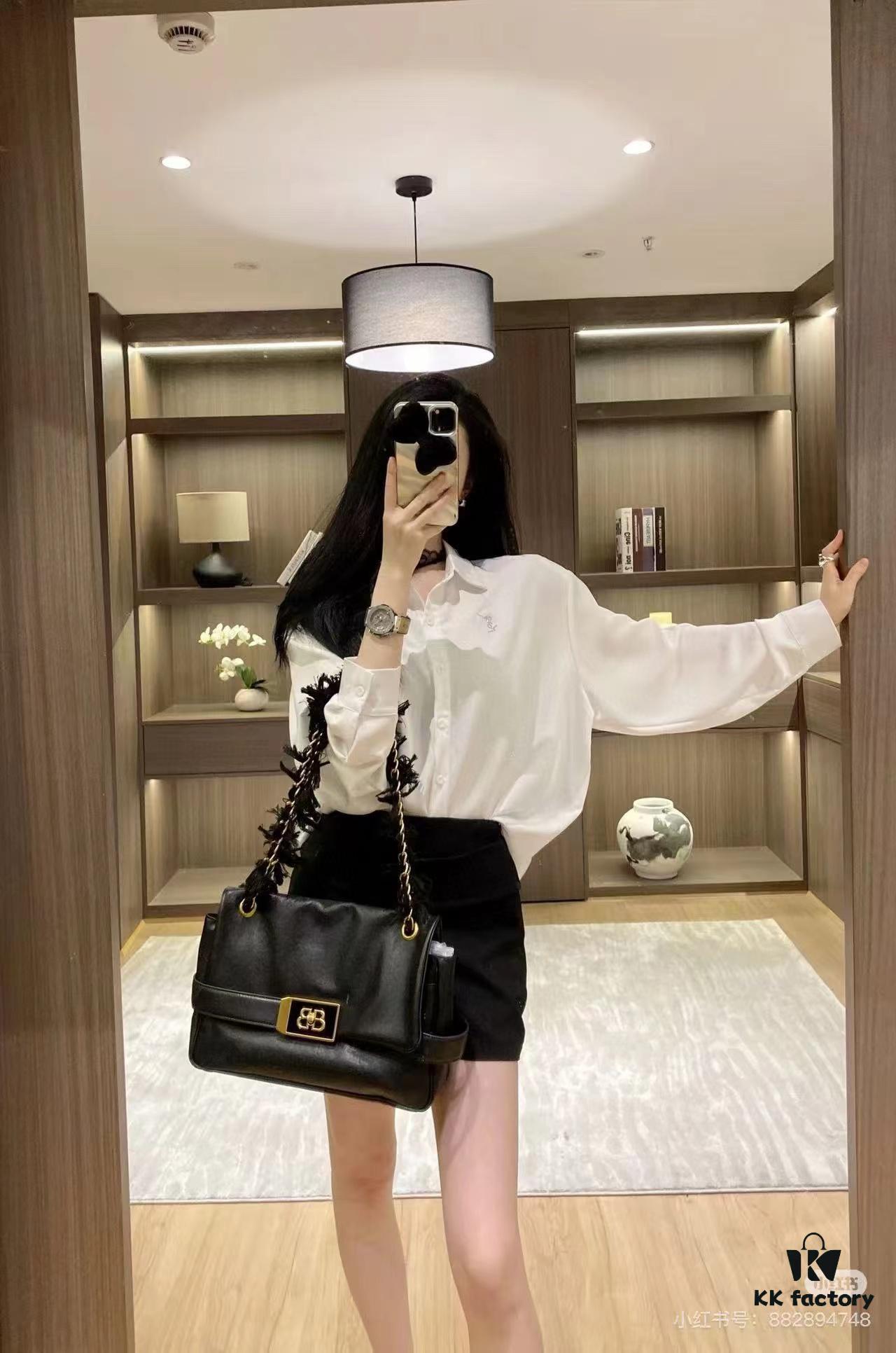 6930d9dc6e68136f4d9b1935 Large Size Luxury Commuter Bag 💜 MODU FLAP CHAIN BAG in Imported Full-Grain Leather
