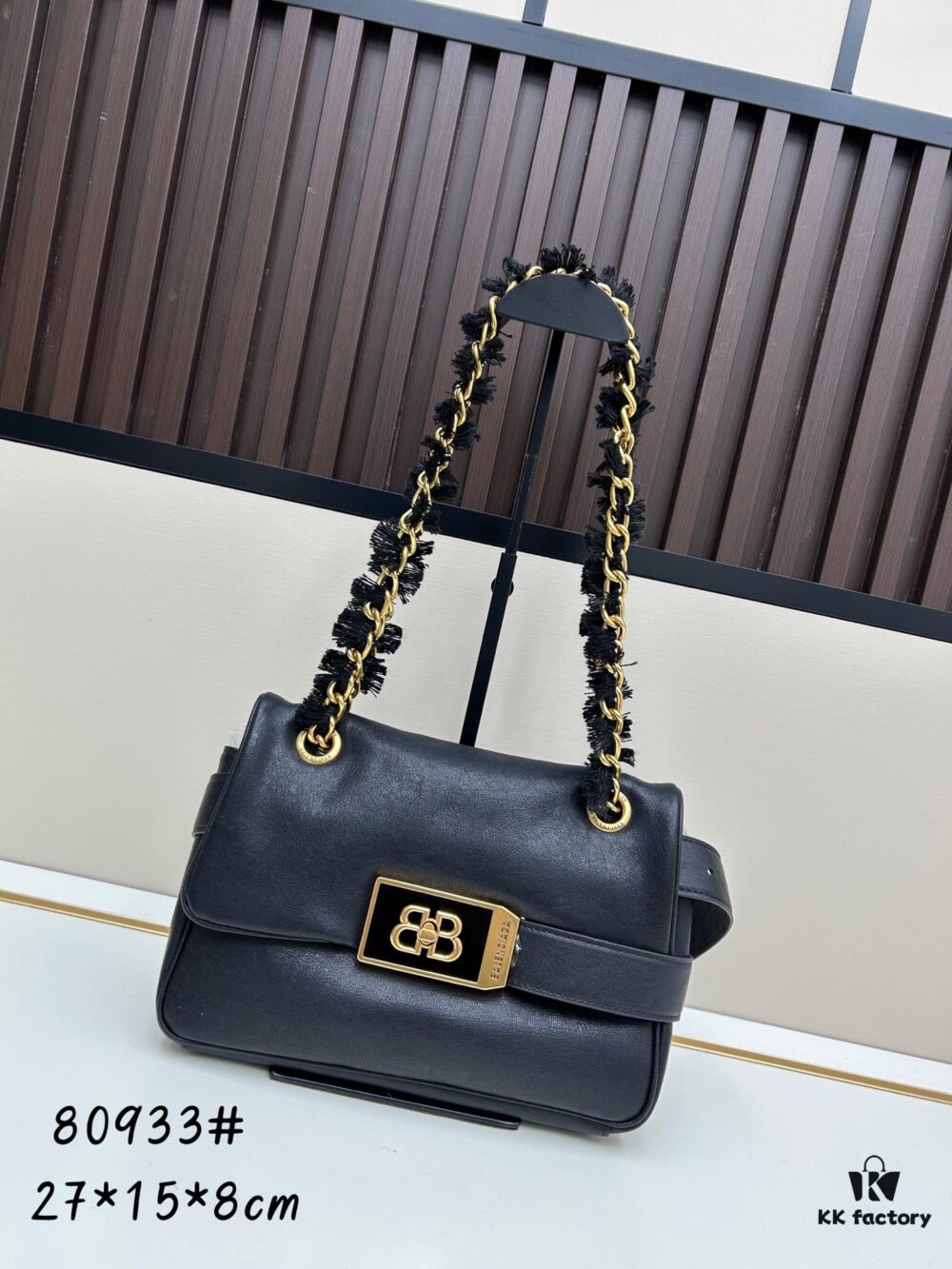6930d9ef6e68136f4d9b1950 Small Size 💰 Luxury Commuter Bag 💜 A Cool Item Worth Having, Made of Imported Full-Grain Leather