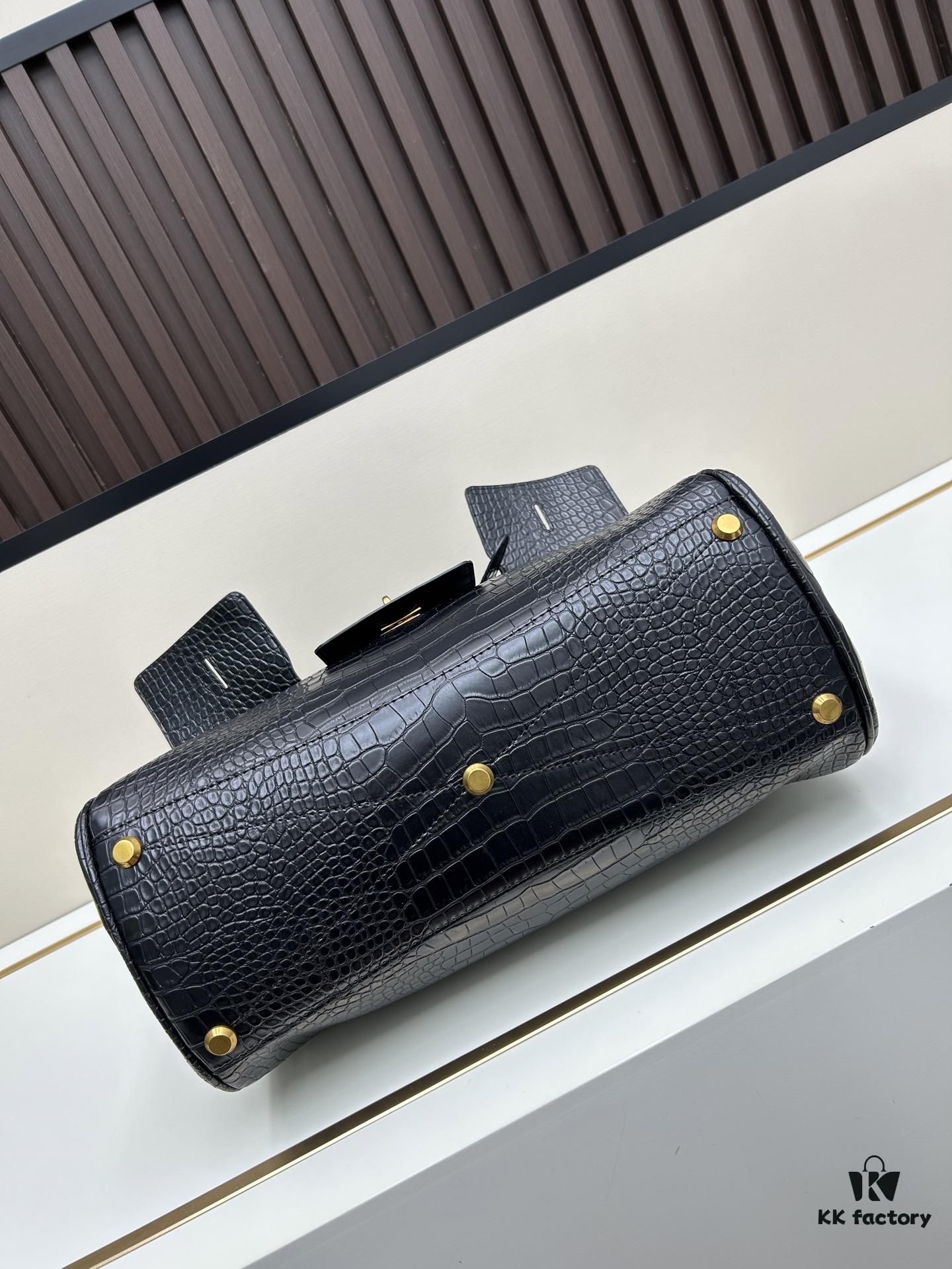 6930d9f26e68136f4d9b1954 Small, Large Balenciaga 2025 Ceiling Belair Size Options
