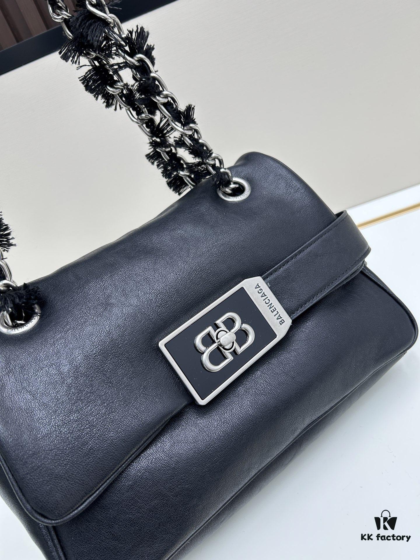 6930d9f36e68136f4d9b1956 Small Size 💰 Premium Commuter Bag 💜 A Cool Must-Have Item, Made from Imported Full-Grain Leather