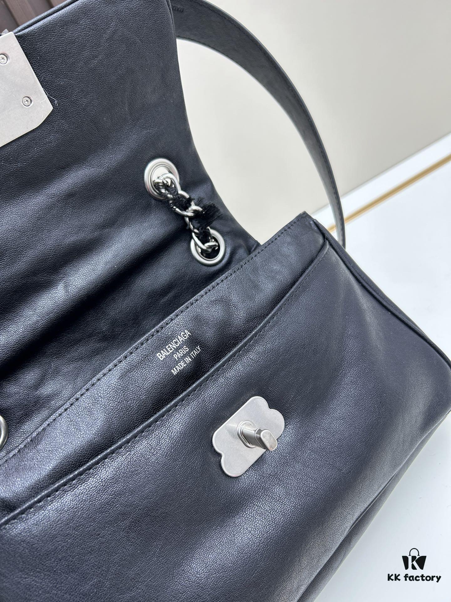 6930d9f66e68136f4d9b1959 Small Size 💰 Premium Commuter Bag 💜 A Cool Must-Have Item, Made from Imported Full-Grain Leather