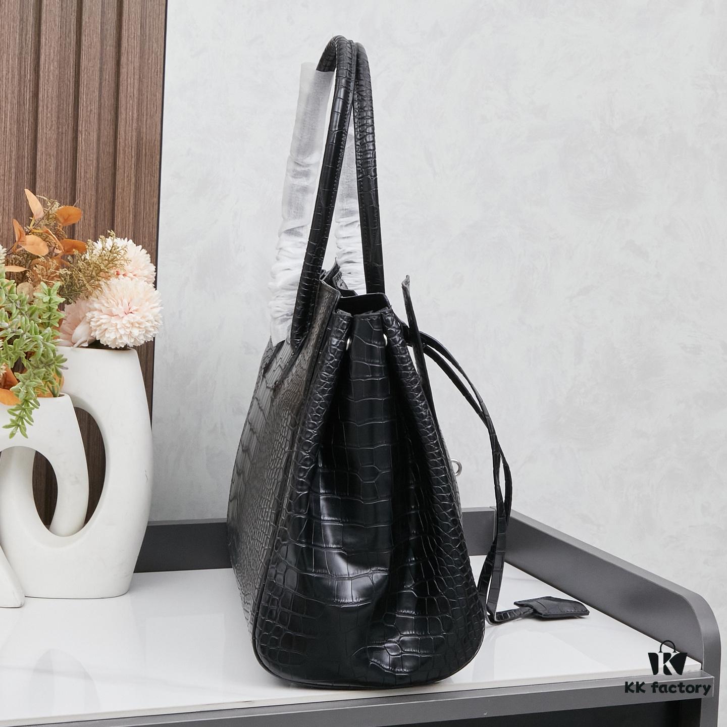6930da276e68136f4d9b1999 Large Paris Fashion 2025 Sky-High Balenciaga Belair Carry All Handbag