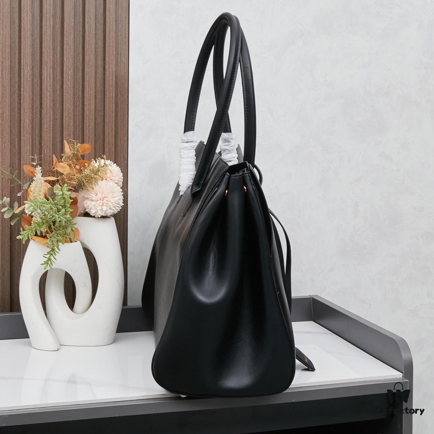 Large Size BALENCIAGA 2025 Belair Carry All Handbag