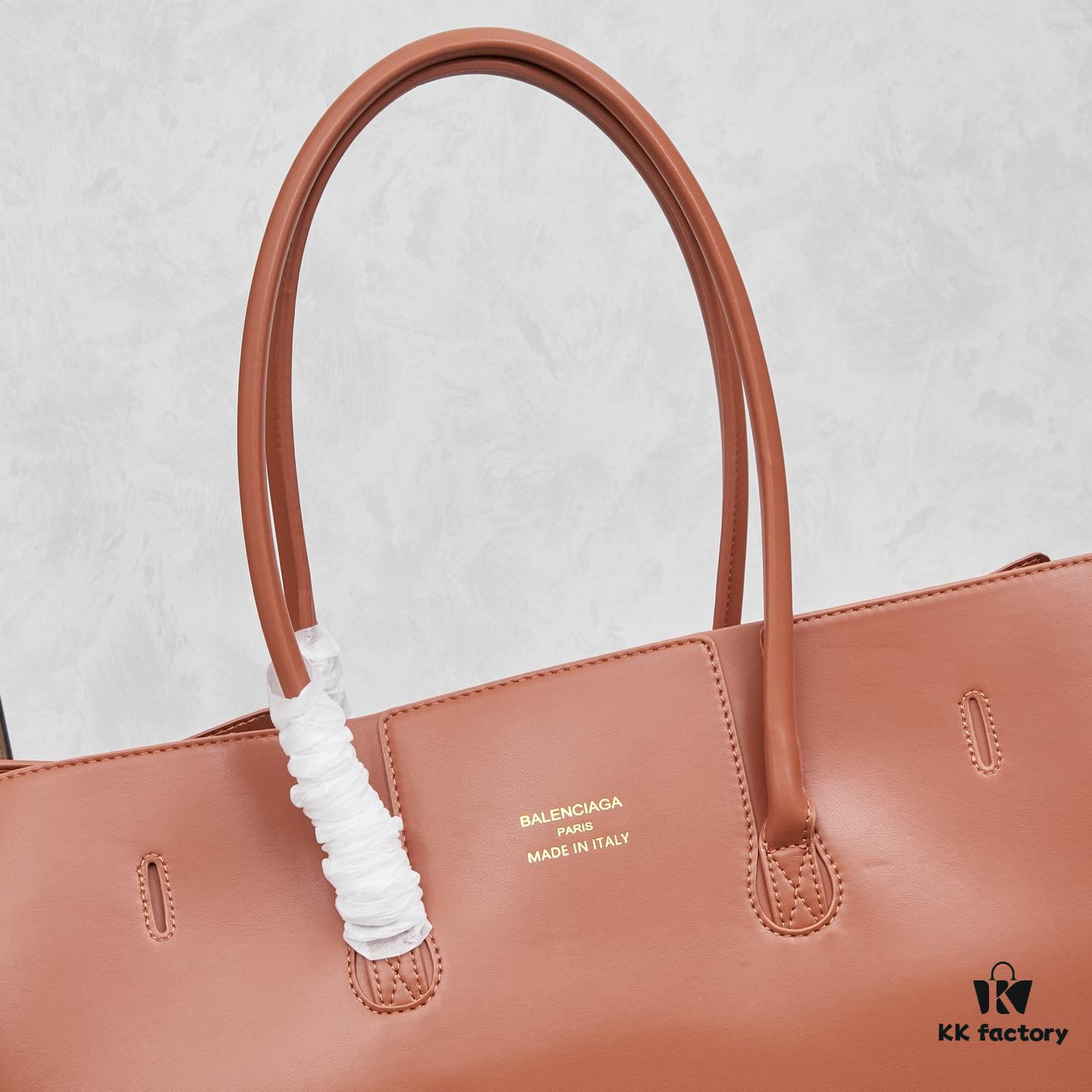 6930da676e68136f4d9b19e1 Large Size BALENCIAGA 2025 Belair Carry All Handbag