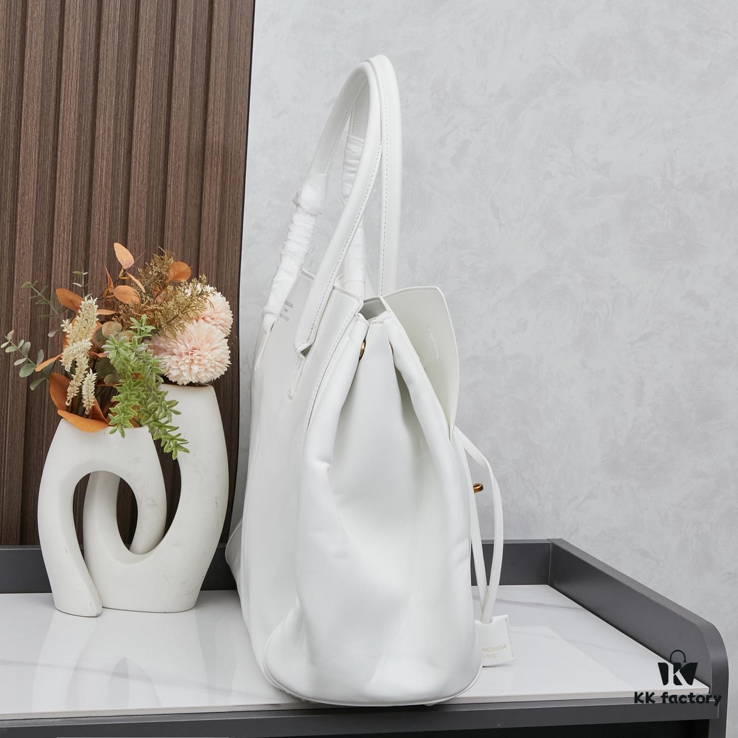 6930da6e6e68136f4d9b19ea Large Size BALENCIAGA 2025 Belair Carry All Handbag
