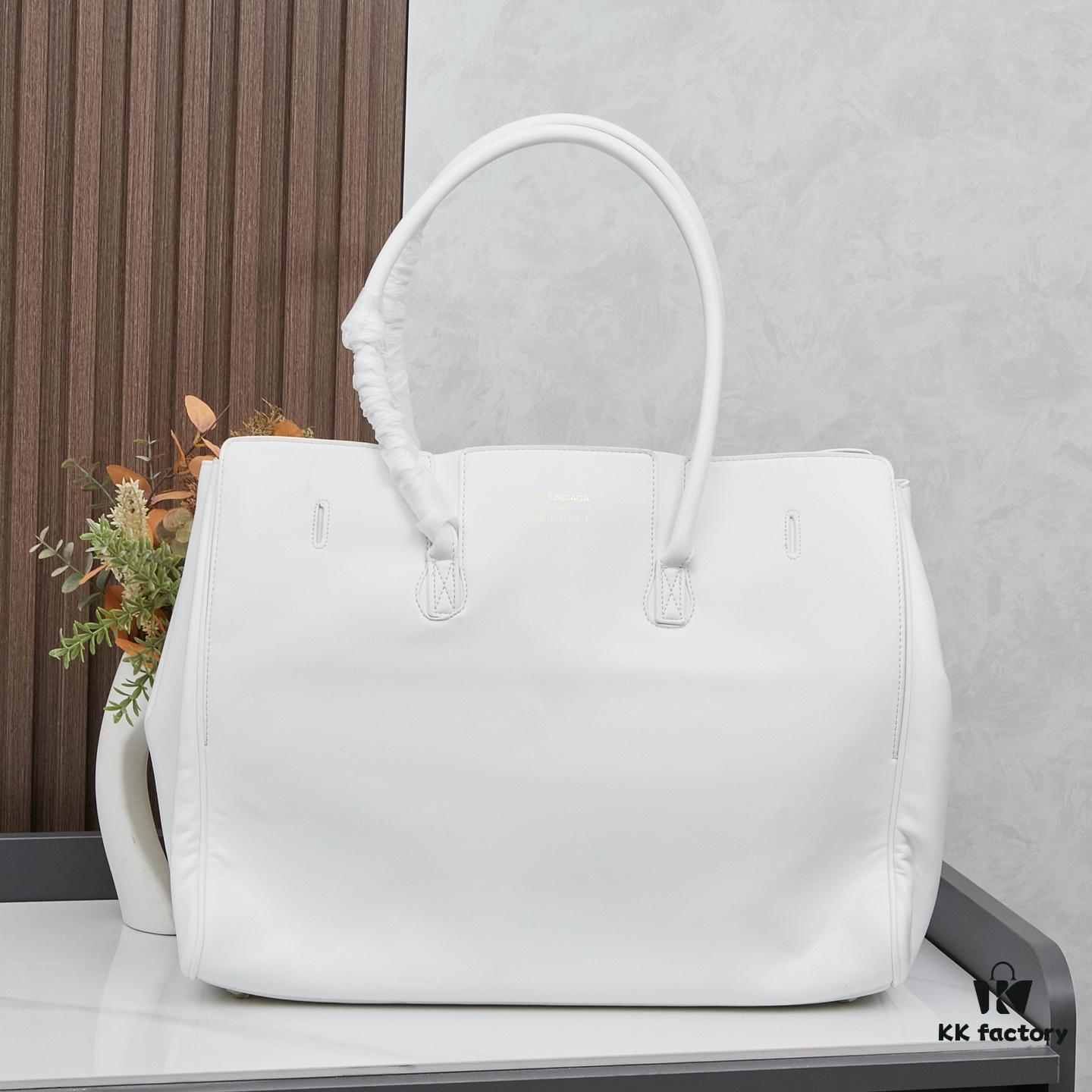 6930da6e6e68136f4d9b19eb Large Size BALENCIAGA 2025 Belair Carry All Handbag