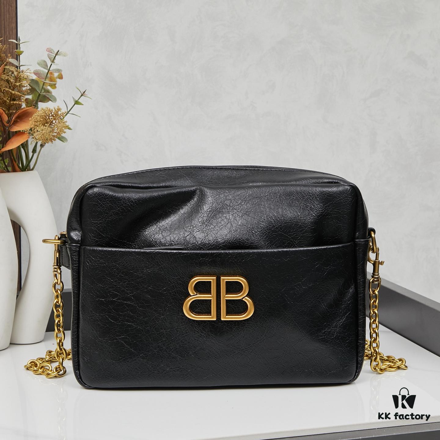 6930da8e6e68136f4d9b1a1e Large Size Balenciaga New Model Camera Bag with Box