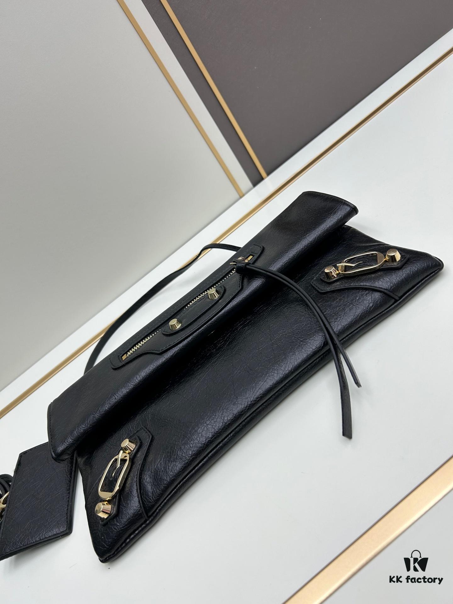 6930db0f6e68136f4d9b1acb Vintage Balenciaga Motorcycle Bag - Stylish and Spacious Crossbody or Handheld Design, Model 6844, Size 31x18