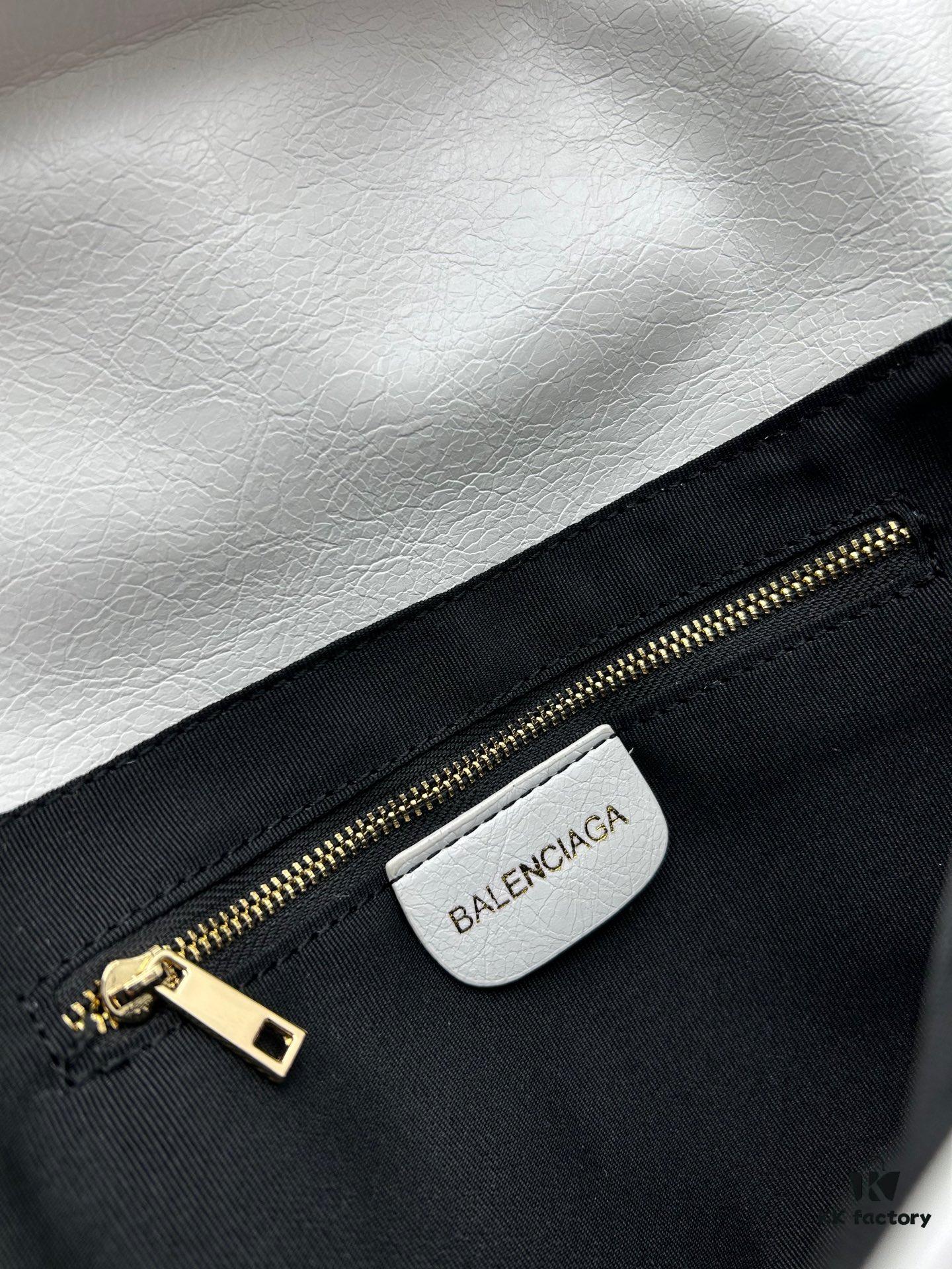6930db1a6e68136f4d9b1ad8 Box Included: Finally Fell in Love with the Biker Bag Vibe