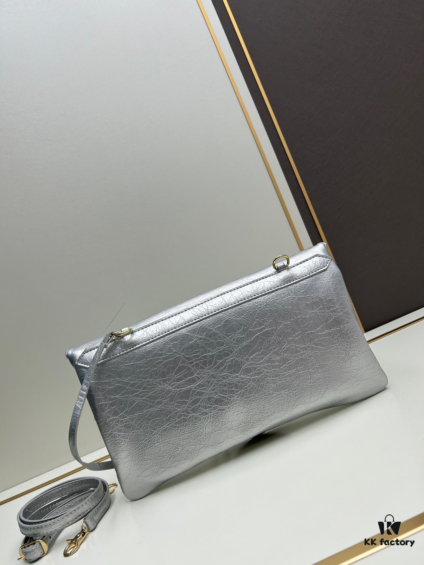 6930db1a6e68136f4d9b1ad9 Vintage Balenciaga Motorbike Bag - Stylish and Spacious Crossbody or Handheld Design