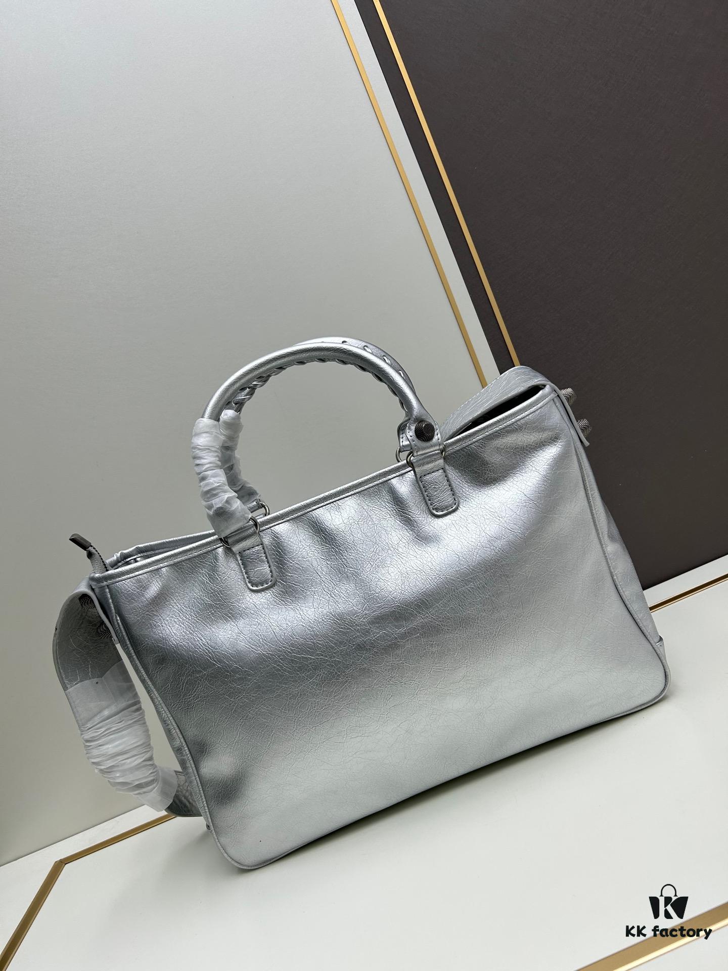 6930db896e68136f4d9b1b50 Street King! Balenciaga Motorcycle Bag with Studs