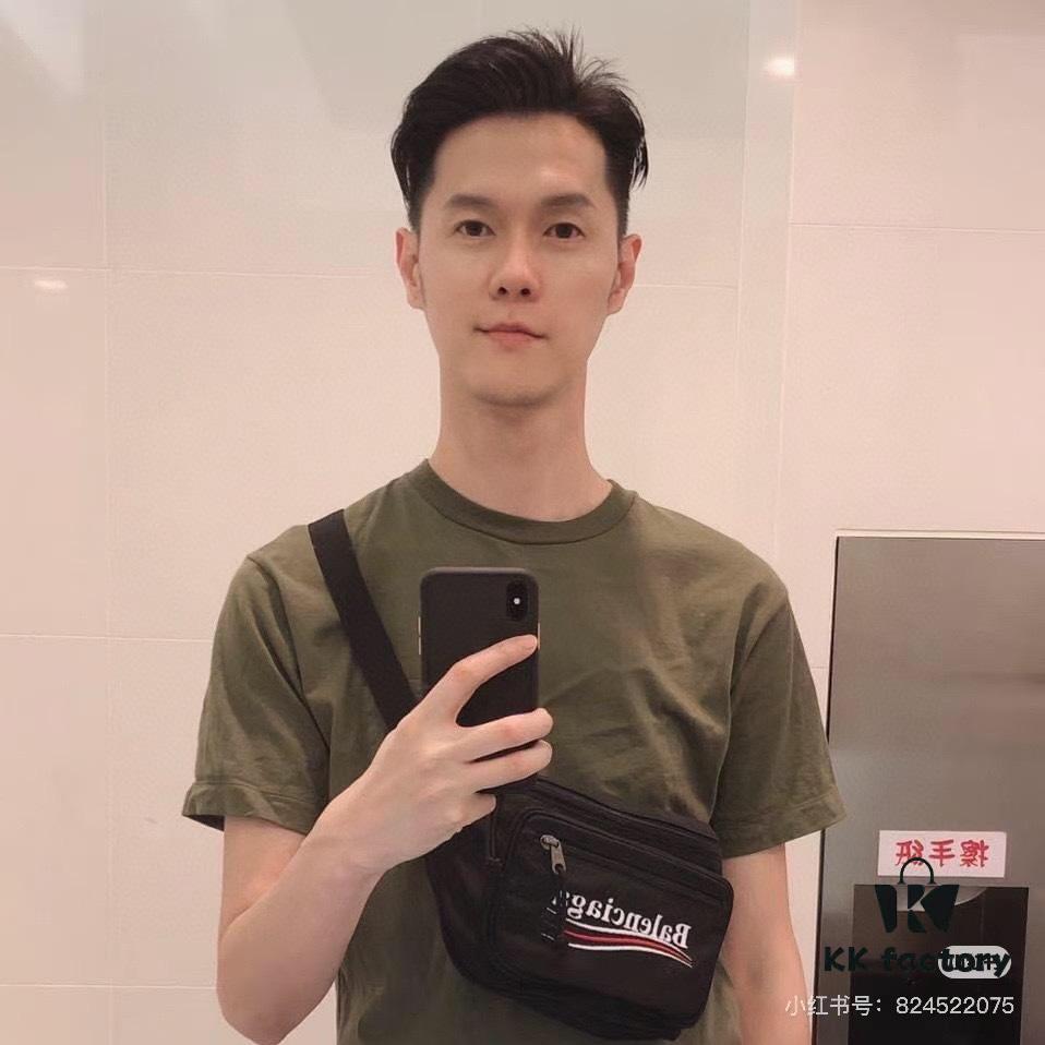 6930dba46e68136f4d9b1b6f Balenciaga Fashion Waist Bag Makes You the Street Style Star
