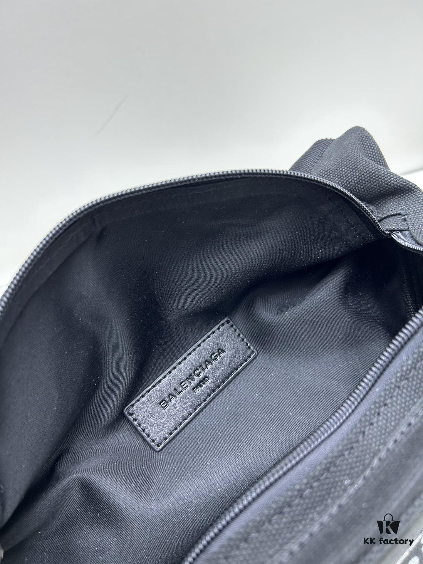 6930dbb06e68136f4d9b1b80 Balenciaga Fashion Waist Bag Makes You the Street Style Star