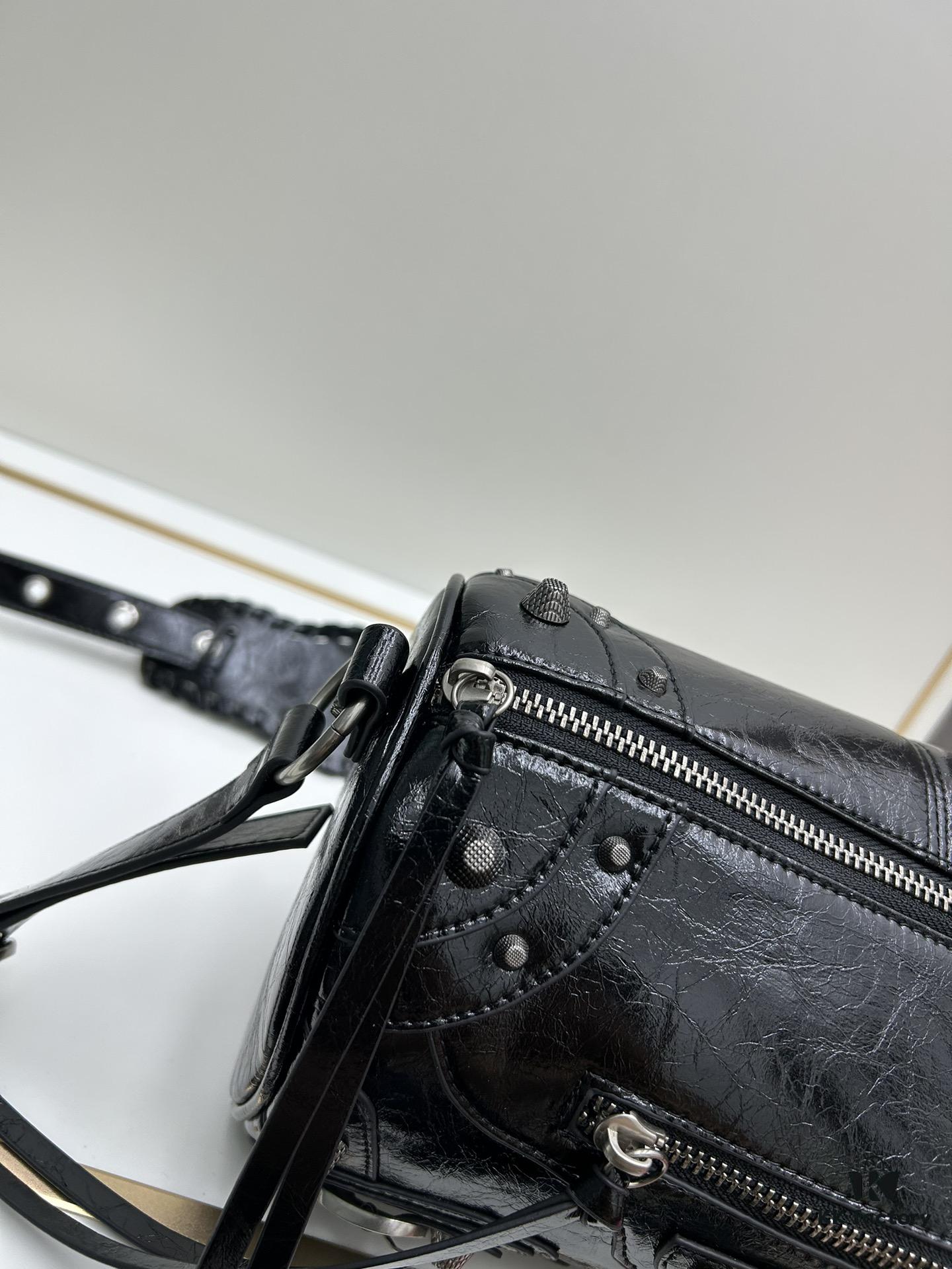 6930dbce6e68136f4d9b1baa Balenciaga Cagole Duffle Bag – The Adorable Pillow Bag That’s Perfect for Every Occasion