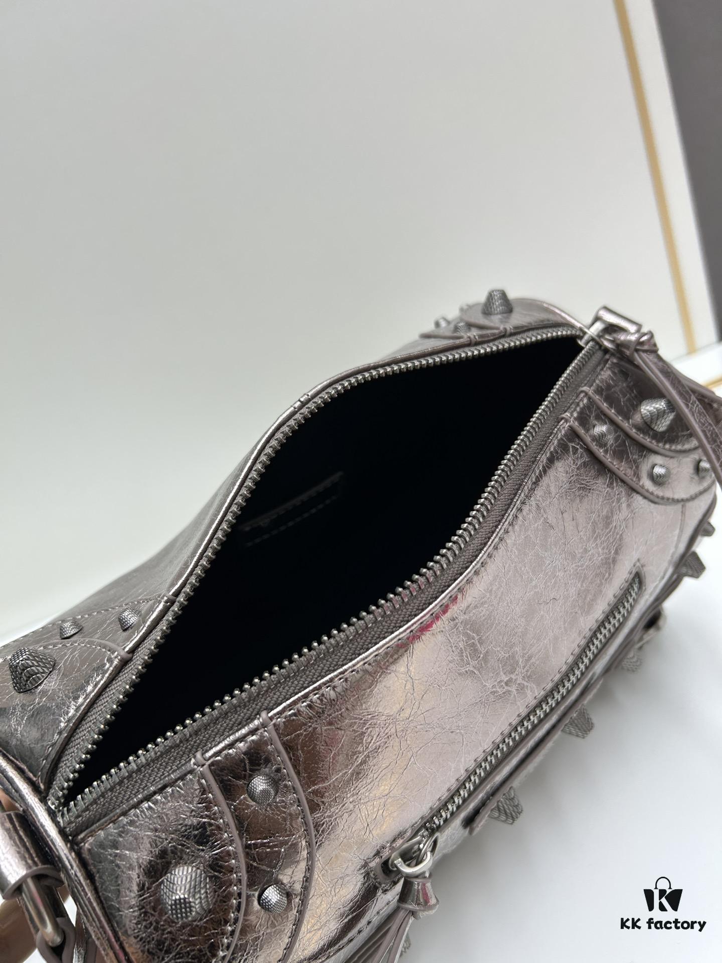 6930dbdb6e68136f4d9b1bbc Balenciaga Cagole Duffle Bag – The Perfect Mini Pillow Bag for Every Occasion