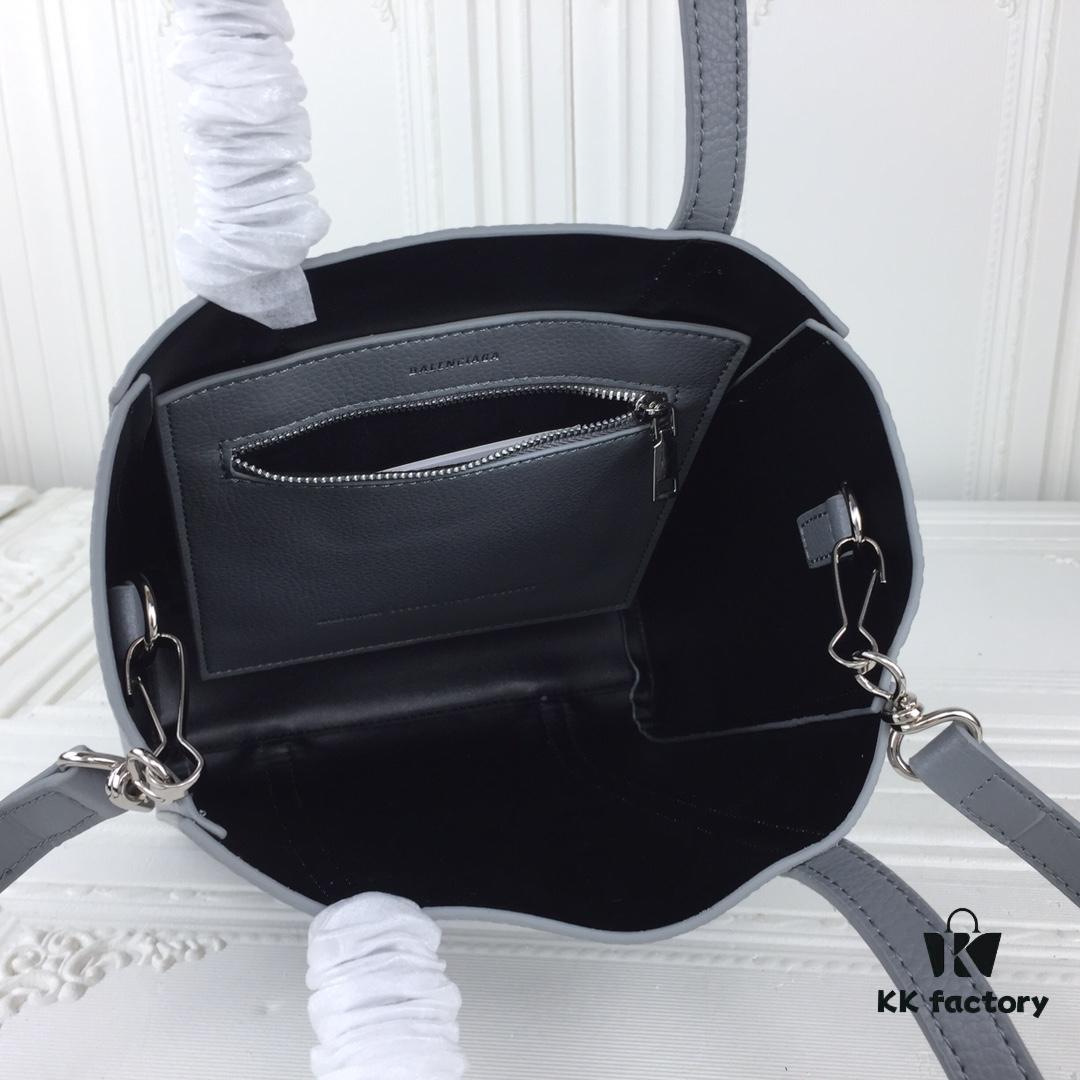 6930dbf66e68136f4d9b1be7 Balenciaga B. Everyday Tote Bag Mini Size – New Arrival, Stylish and Practical, Made from Italian Imported Calfskin Leather