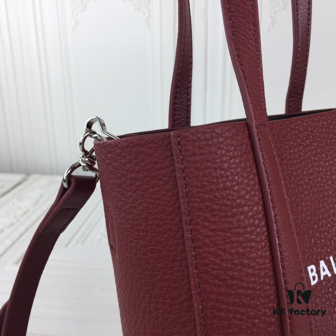 6930dbfe6e68136f4d9b1bfb Balenciaga B. Everyday Tote Mini Size – New Arrival, Stylish and Practical, Made from Italian Imported Calfskin