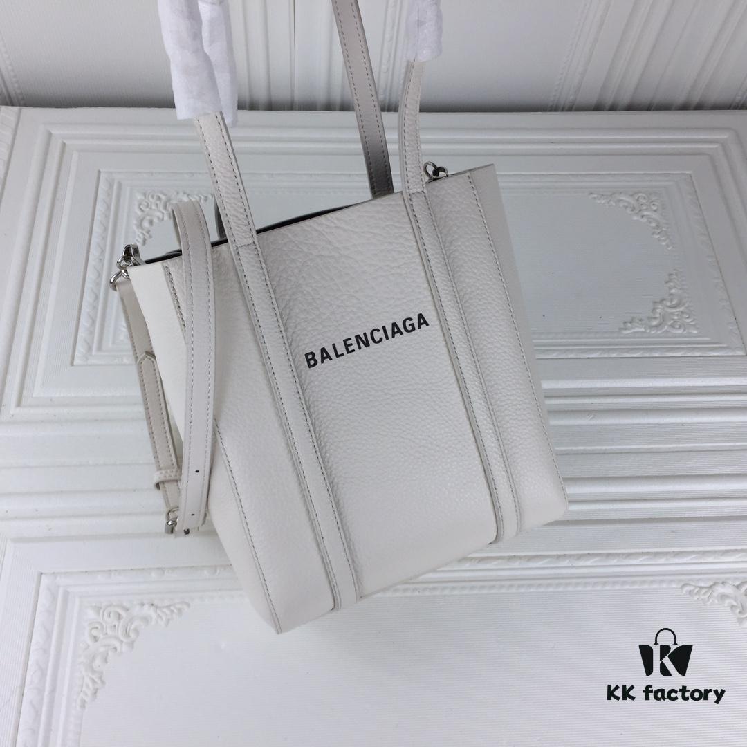 6930dc036e68136f4d9b1c03 Balenciaga B. Everyday Tote Bag Small Size – New Arrival, Stylish and Practical, Made from Italian Imported Calfskin Leather