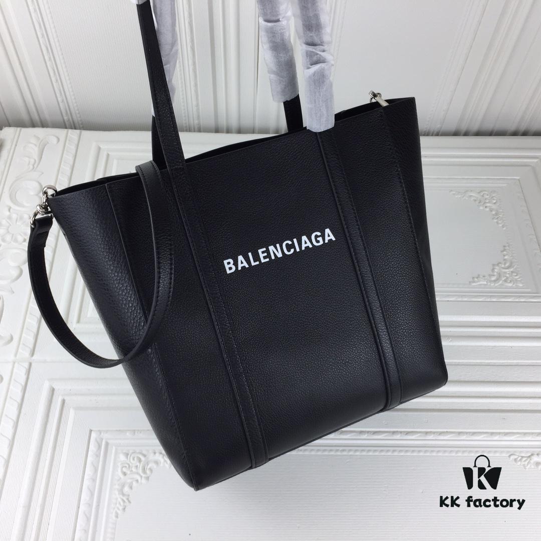 6930dc0d6e68136f4d9b1c14 Balenciaga B. Everyday Tote Bag Large Size – New Arrival, Stylish and Practical