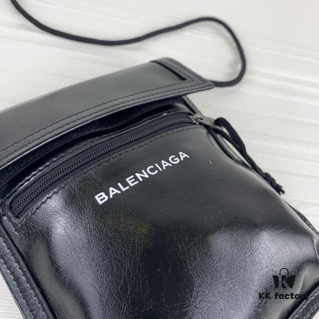 6930dc386e68136f4d9b1c5a New BALEZIA Leather Rope Crossbody Bag Graffiti Phone Bag