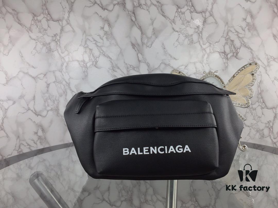6930dc3b6e68136f4d9b1c5e Original Balenciaga Counter Synchronized Update Crossbody Chest Bag Waist Bag Made of Imported Calfskin Simple Dual-Purpose Bag Can Be Used as Chest Bag or Waist Bag Lightweight and Convenient Size: Top Length 40 - Bottom Length 24 - Height 18 - Width 4